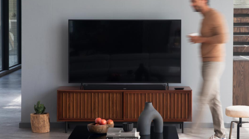 Read more about the article This Bose Smart 900 Dolby Atmos Soundbar Is 30% Off Right Now